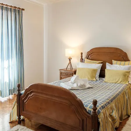 Casa Da Alegria - Piscina, Sala De Jogos, 4 Quartos *