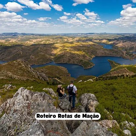 Casa Da Alegria - Piscina, Sala De Jogos, 4 Quartos Cardigos