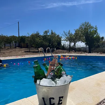 בית נופש Casa Da Alegria - Piscina, Sala De Jogos, 4 Quartos