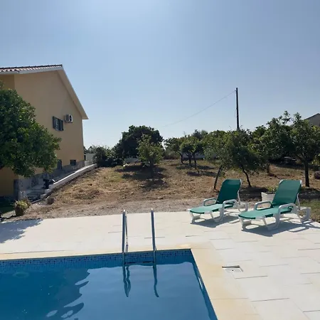 Casa Da Alegria - Piscina, Sala De Jogos, 4 Quartos Semesterbostad Cardigos